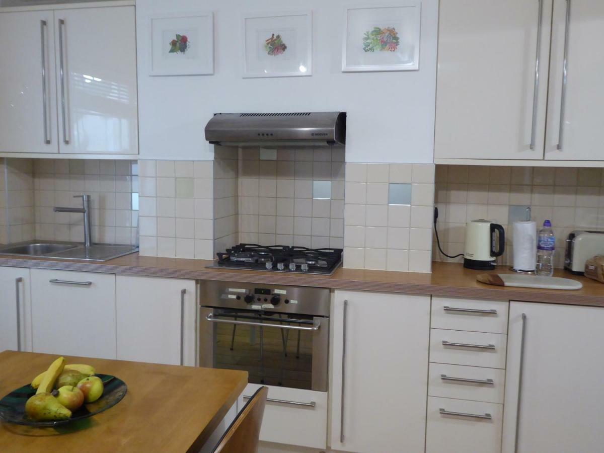 Appartamento 13 Wilton Square *